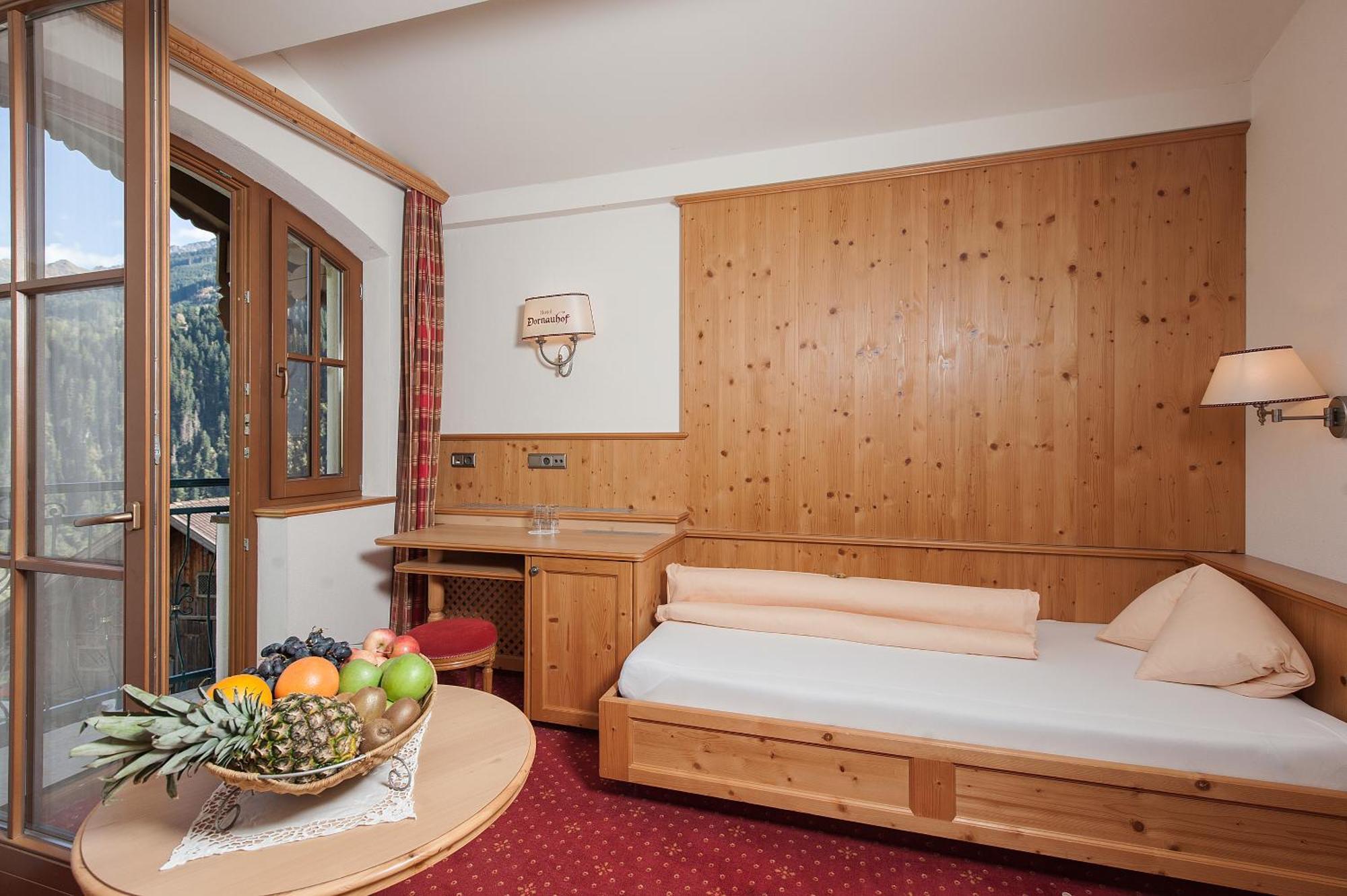 Hotel Dornauhof Finkenberg Room photo